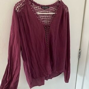 - William b maroon top long sleeve size m